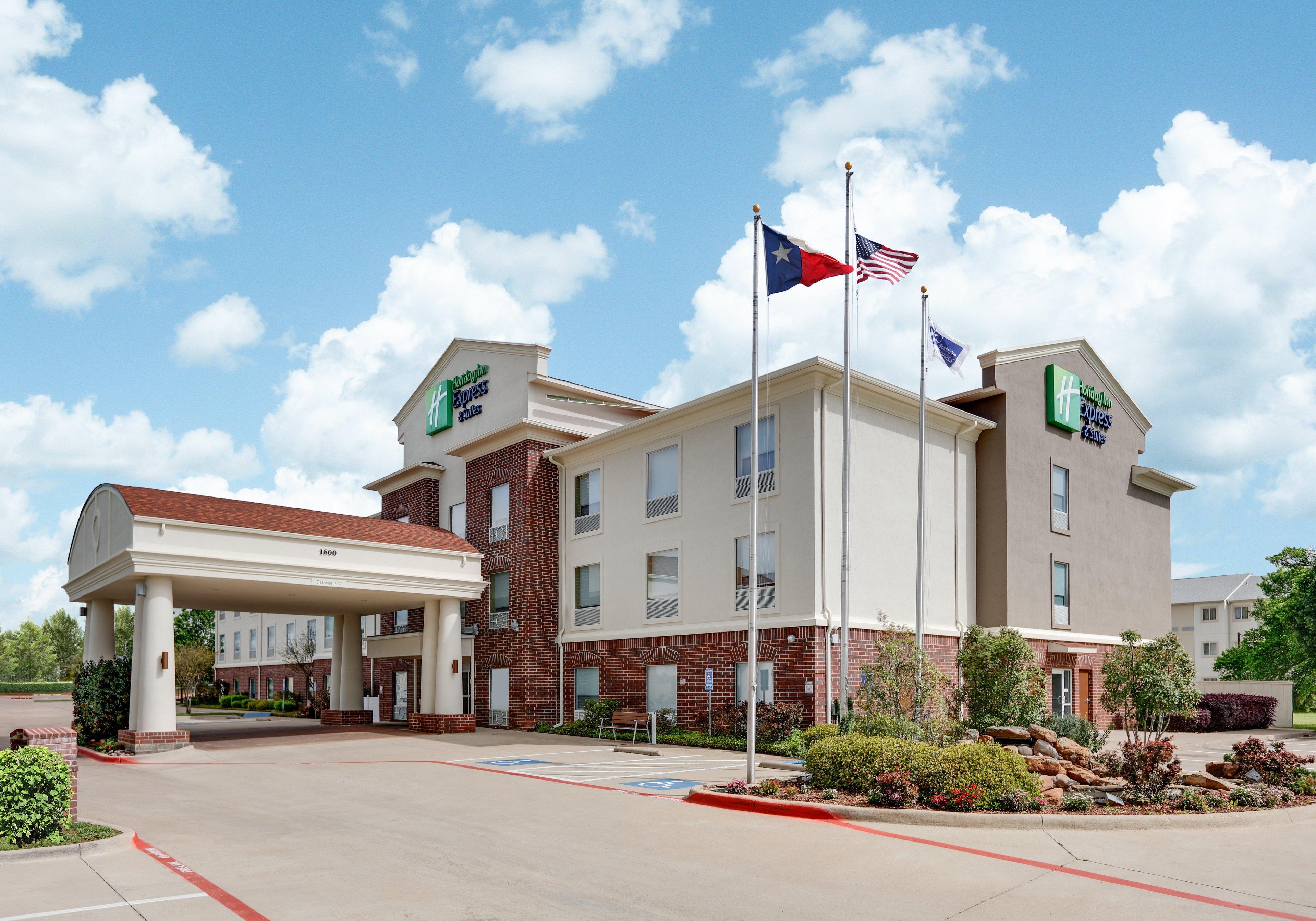 Holiday Inn Express Hotel & Suites Cleburne By Ihg Buitenkant foto