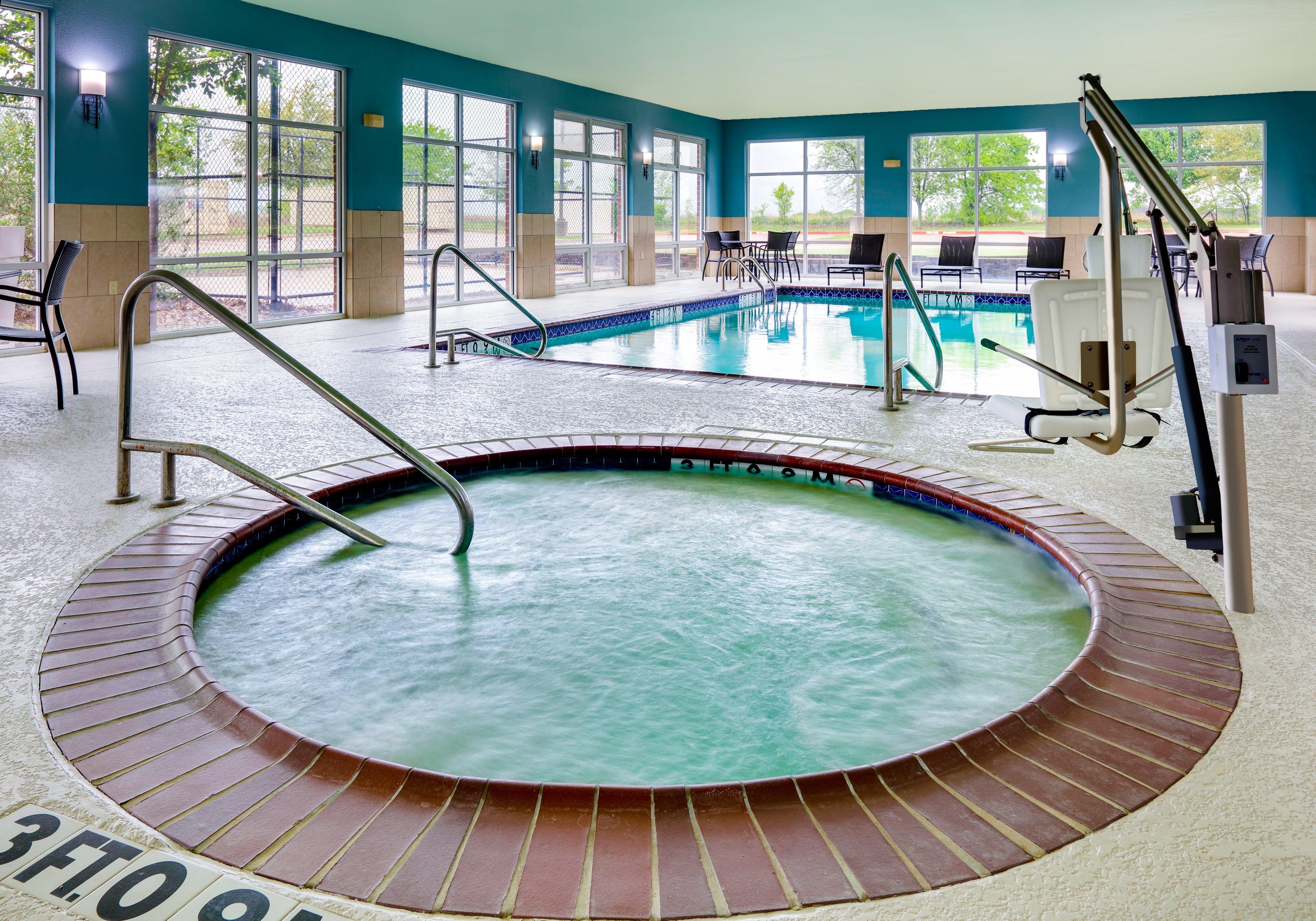 Holiday Inn Express Hotel & Suites Cleburne By Ihg Buitenkant foto