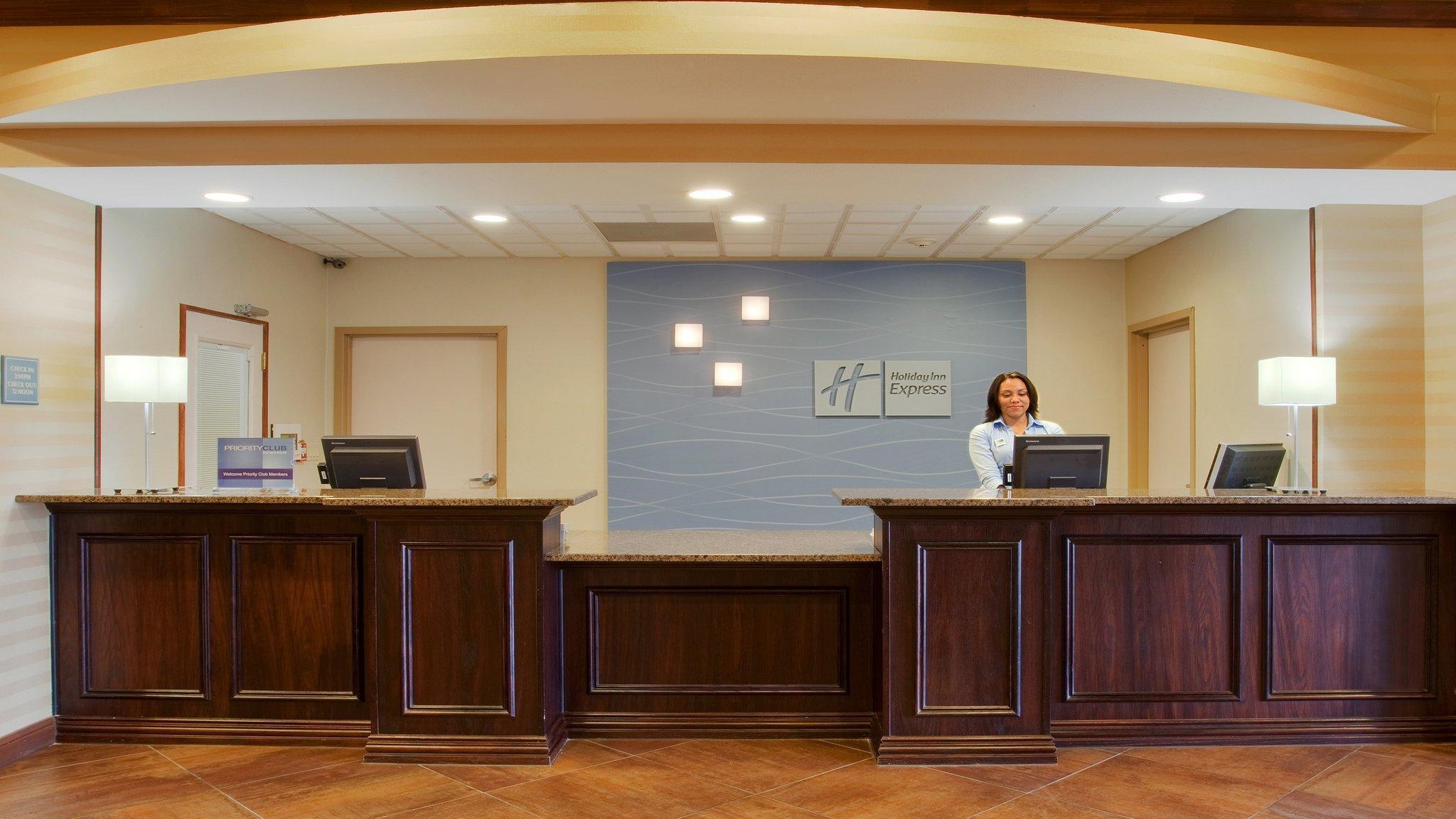 Holiday Inn Express Hotel & Suites Cleburne By Ihg Buitenkant foto