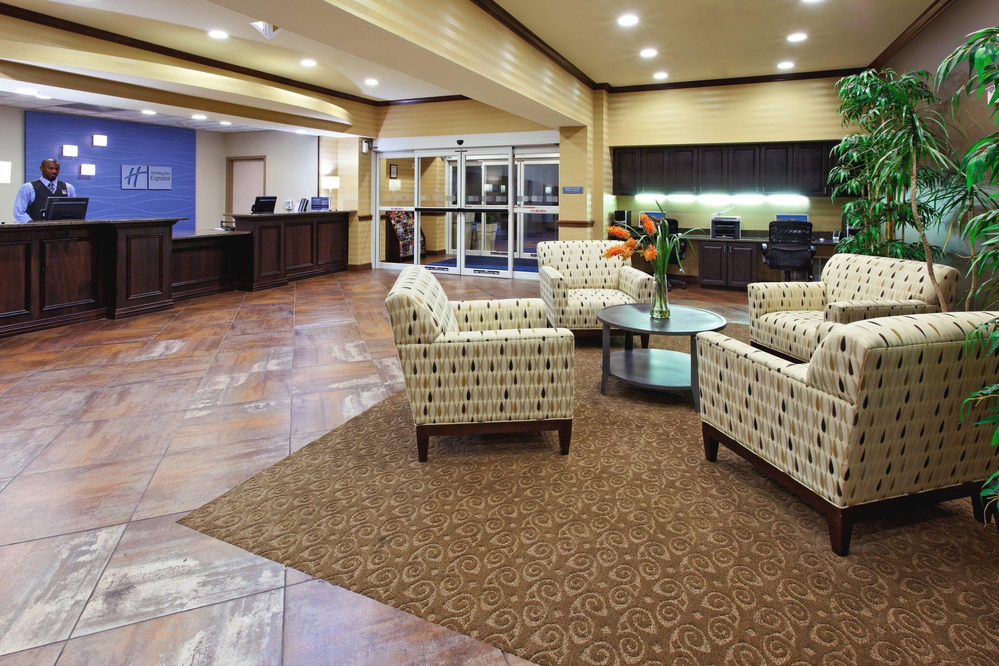 Holiday Inn Express Hotel & Suites Cleburne By Ihg Buitenkant foto